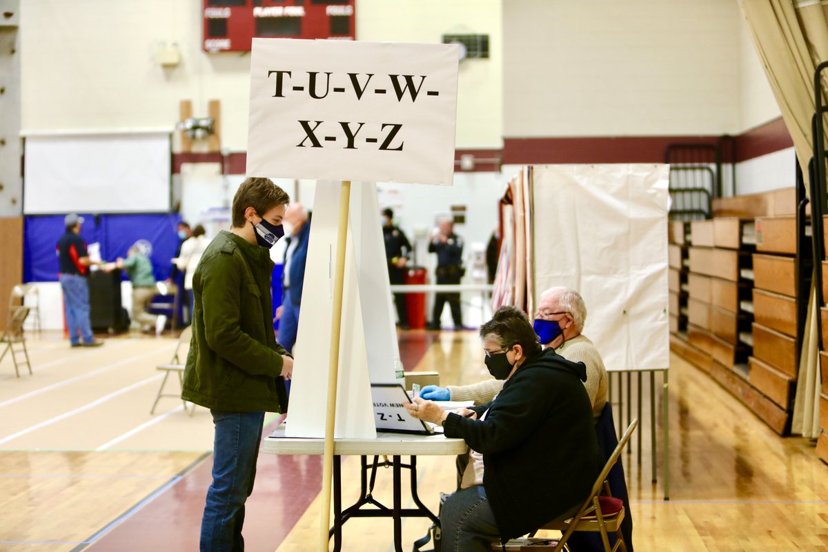 SaintAnselm's tweet image. It’s #ElectionDay and members of the Saint Anselm community participated in the democratic process this morning. Saint A’s students (and monks!) voted at the polling location inside Mountain View Middle School in Goffstown.  

#NHPolitics