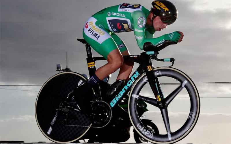 Bicicletazos's tweet photo. 🇪🇦 #España
#Ciclismo
#LaVuelta20
#LaVuelta2020

Primož Roglič no defrauda y se vuelve a vestir de líder en el Mirador de Ézaro

📝  @YencerBarona13

⬇⬇⬇
https://t.co/AfrtLaTZzD https://t.co/MGs8YMXv8y