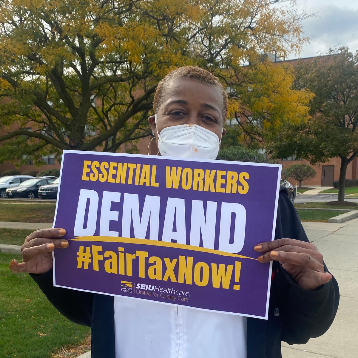 SEIUhciimk's tweet photo. Nursing home workers know the stakes of this election! That's why essential workers are getting out the #Vote for the #FairTaxNow so we have all the resources to respond to the #COVID19 pandemic, like PPE, rapid testing &amp; hazard pay. #MyVoteIsEssential https://t.co/LTuOuf7c5U