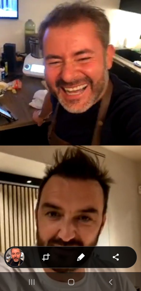 soniajabrillat's tweet photo. Quand le Chef @cyril_lignac s'invite sur le live de @JeromeAnthonyM6 😉😉
@compactcook @M6
@boutique_m6
#confinement2 #cyrillignac #jeromeanthony https://t.co/gFolc5GKq2