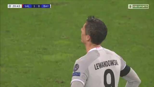 It had to be him! Robert Lewandowski finds the equalizer from the penalty spot 