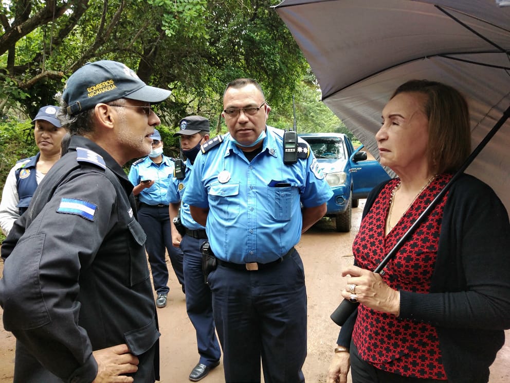 Autoridades de Gobierno Local e Instituciones de primera repuestas visitan puntos críticos en la ciudad de #Granada a fin de evaluar y brindar atención pertinente. 

#Nicaragua
#BuenGobierno
#GranadaNic
#GobiernosLocalesNi