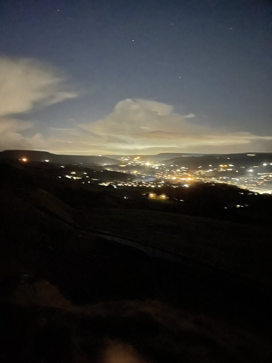 steverees80's tweet photo. Hitting the trails again tonight to raise funds for @raftfoundation & @WL_Hospice ... awesome views of the #RossendaleValley from up in #LeeQuarry ... it definitely wasn’t a chore tonight! ♥️ https://t.co/bC9vJCVQg8