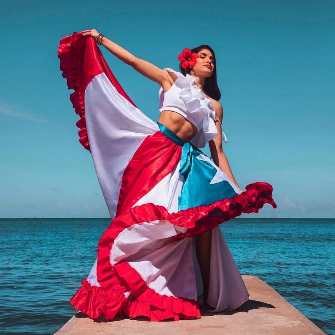DeputyMayorJQ's tweet photo. Por cada mujer Boricua y Latina corriendo en estas elecciones.
To all the PR woman and Latinas running in this elections. #YesSheCan
Because Latinas do everything with Ganas!!! #TeamMayorDiaz #LineK #Biden&Harris #🇵🇷❤️🙏 https://t.co/ySjDrsZ2Lv