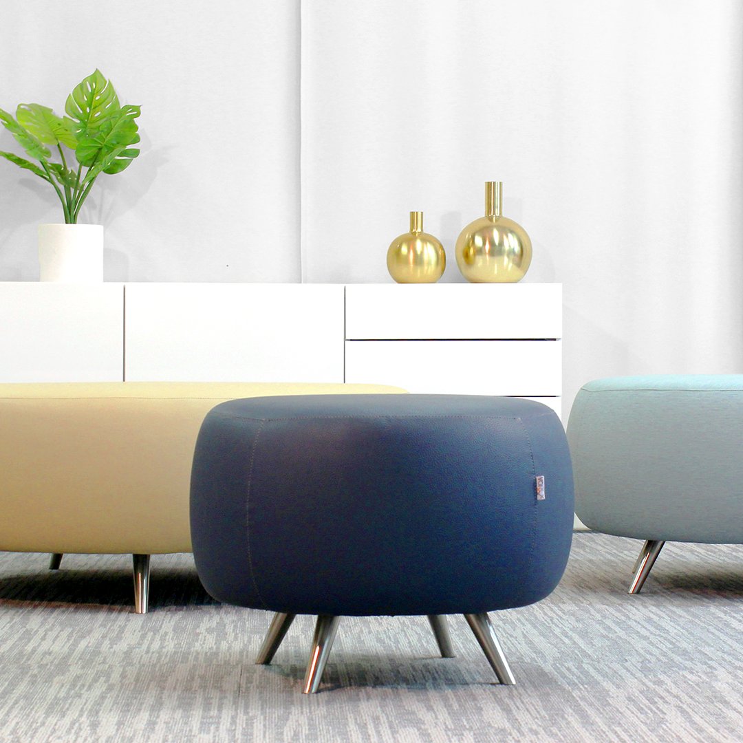 The 360 Ottoman by IOA is sleek, modern, and sure to complete any room✨

#IOAfurniture #FurnitureDesign #HealthcareDesign