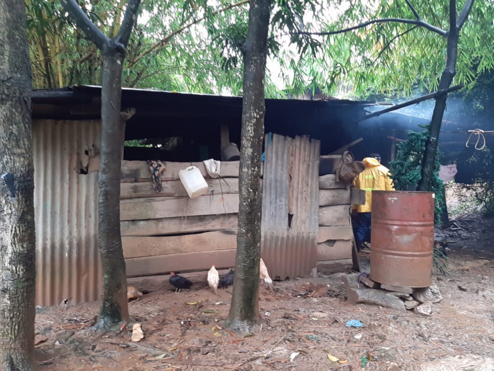CDSINAPRED's tweet photo. Más imágenes//  #Emergencia #Nicaragua #HuracanEta  #CostaCaribeNorte 
Alcalde del Municipio de Siuna, Cro. Otilio Duarte Herrera, visita puntos críticos en vigilancia permanente a familias que pudieran ser afectados por el paso del #HuracánEta. https://t.co/sCFne5pmdu