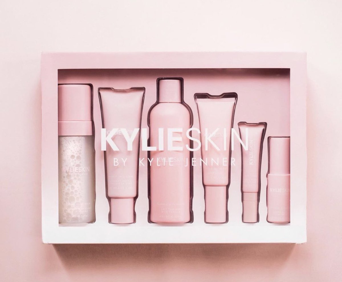 Kylie Jenner tweet media