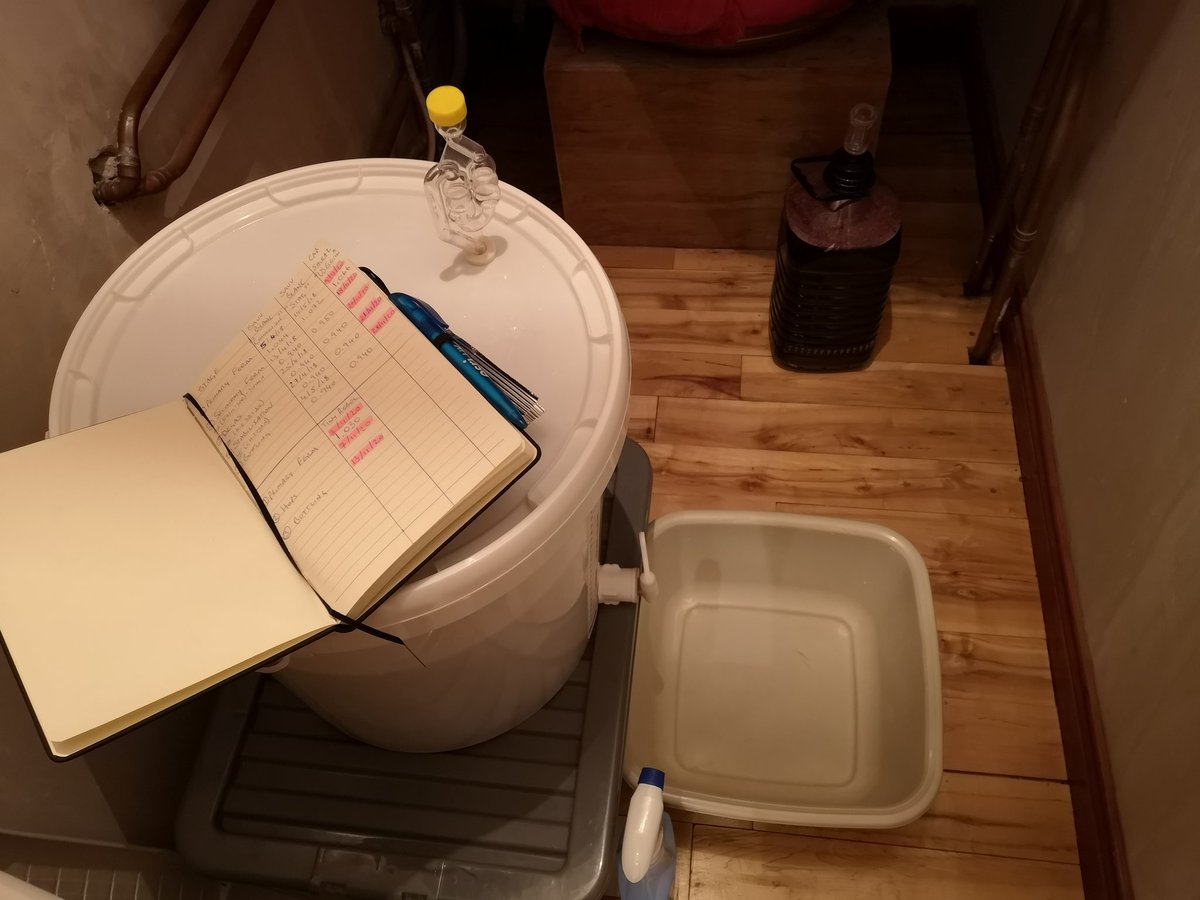 damochopper's tweet photo. "US election brew" Cabernet Shiraz and Welsh red ale. I'll name it after whoever wins...(risky business) https://t.co/gvlQBNZwOu