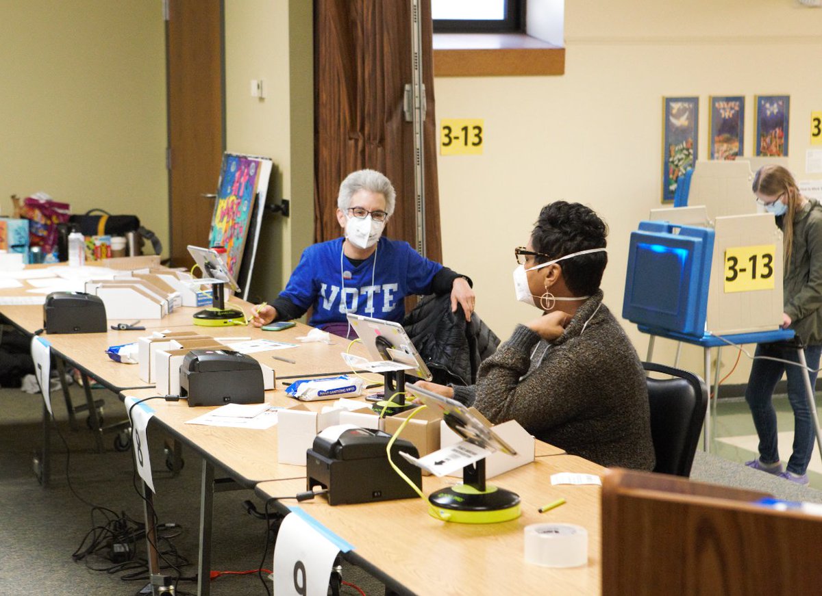 VoteMpls's tweet photo. Today wouldn't be possible without the support of our very own 2,400+ awe-inspiring election judges who are serving YOU, our Minneapolis voters. If you can, give them an elbow high-five when you're out at your polling place today 🎉 https://t.co/a74147WMxf