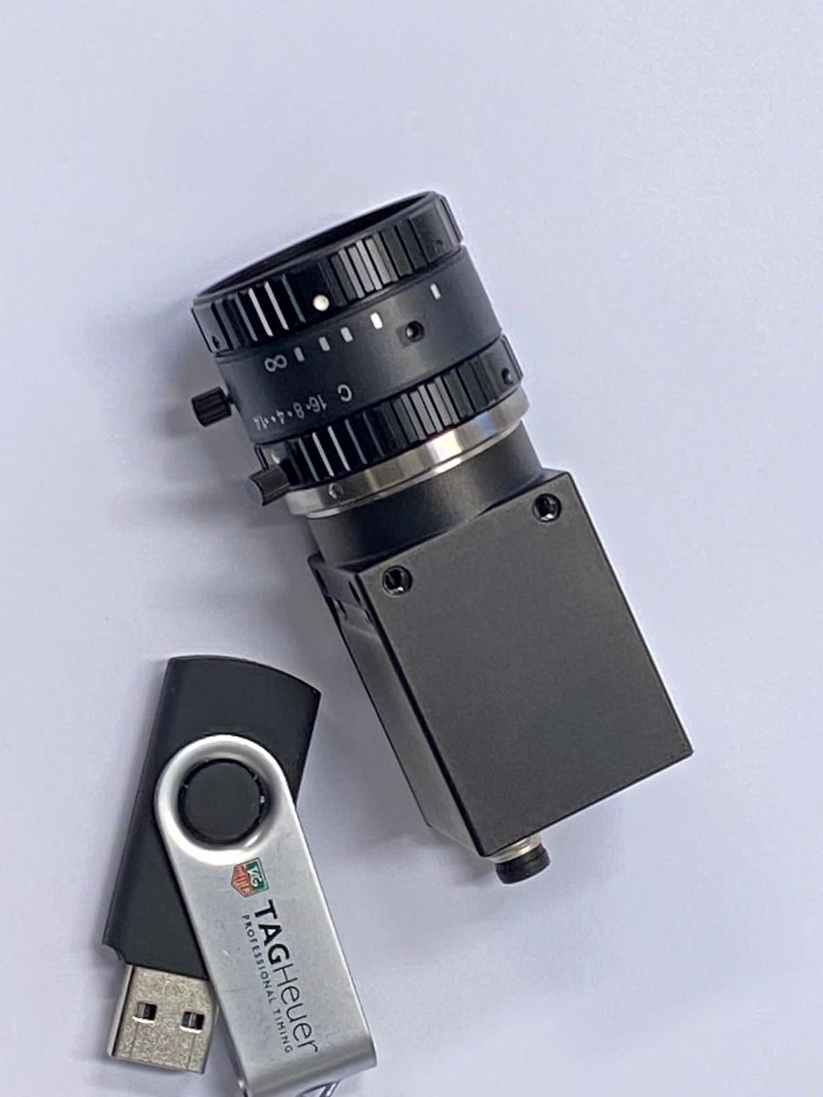MSTimingUK's tweet photo. Amazing example of the quality from our new start/finish camera which is not much bigger than a flash drive, at 13,000fps this camera really does not lie! Demand the ultimate technology from your timing service partner or contact our team for a quotation #PushingTech #Karting https://t.co/0bfantMSej