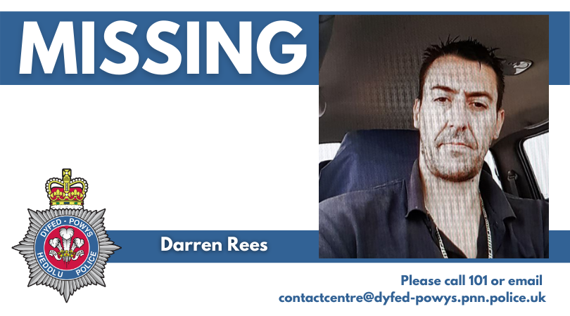 THREAD:
We're currently looking for Darren Rees, who has been reported missing while cockling in Llanelli.
Darren, 43, was last seen in the Machynys area, where he was cockling during low tide. He was reported missing at 6.42pm, but has not been seen since it started getting dark