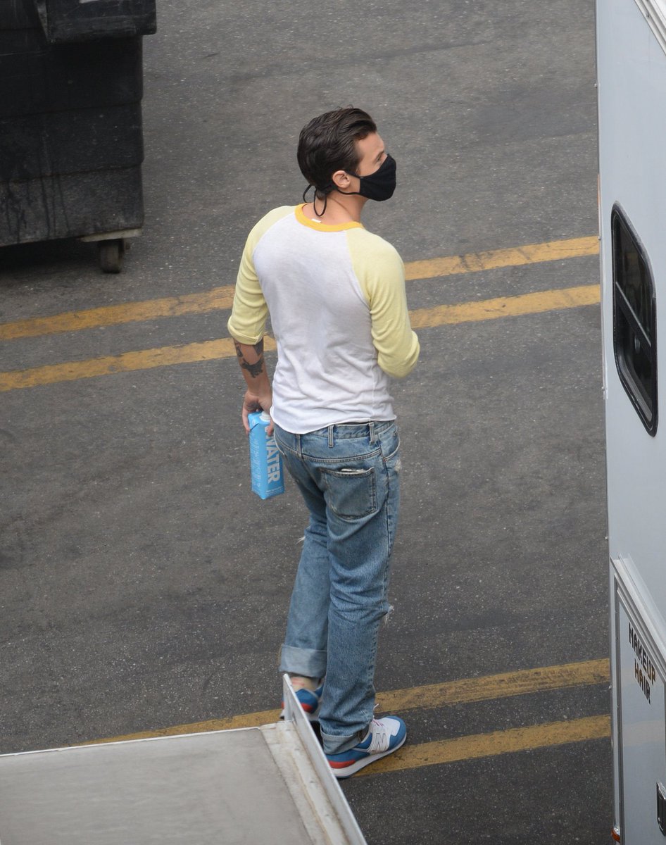 HS Candids tweet media