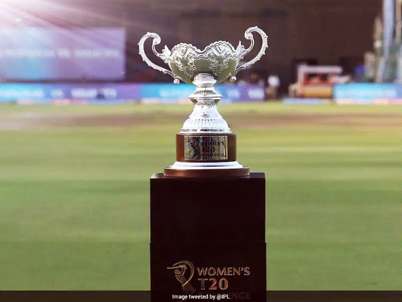KamdeStyler's tweet photo. @ImJaveria ' 🤳🌟 #Rising_Star 🔥😎 #Jerry 💫 ✨💛 🏆 #Womens_T20_Challenge 🏏💚 🏟️ 💫 👌😇👍 ' 🤔 #Kash 🔥😎 #Aap Esme #Hote To ' 🔥😎 #Jerry 💫 Aapki 🏟️💚🏏 #Batting Dekhne Ka ' #Maja Aa Jata ' 🤳🌟 🇮🇳 💛 🇵🇰 ✨ https://t.co/kcU4r4bUTS