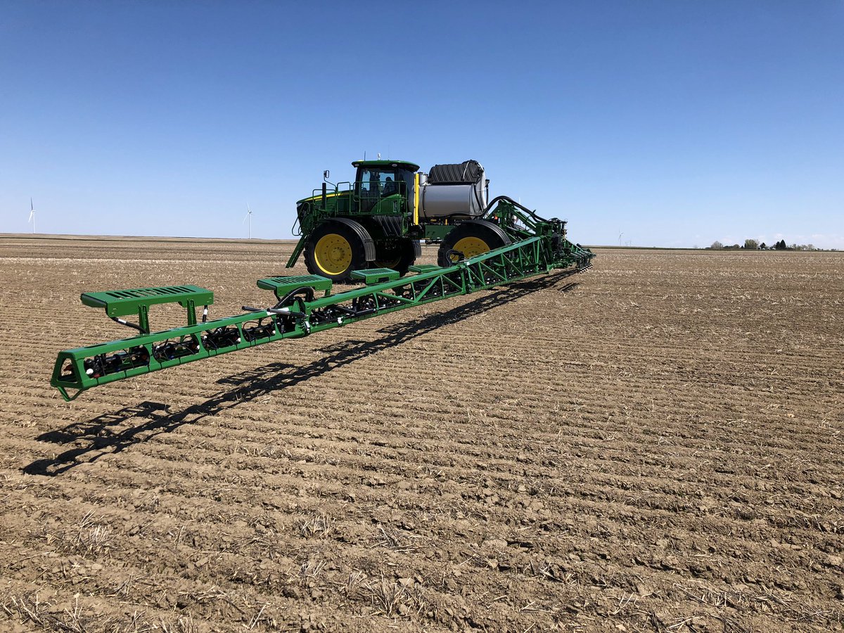 Tomorrow morning at 10:00 am near Foremost AB, a demo and information event about @WEEDit_ optical spot-spraying will be organized. Perfect moment to see a full scale machine in action and learn more about operator’s experience. Message for RSVP and directions #AbAg #precisionag
