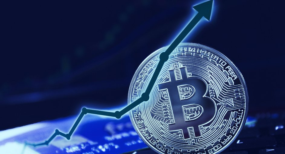 DecryptMedia's tweet photo. #Bitcoin Price Breaks $14,000 As America Awaits Election Results 
► https://t.co/zj8hdDI0xQ https://t.co/cEKhueynZv