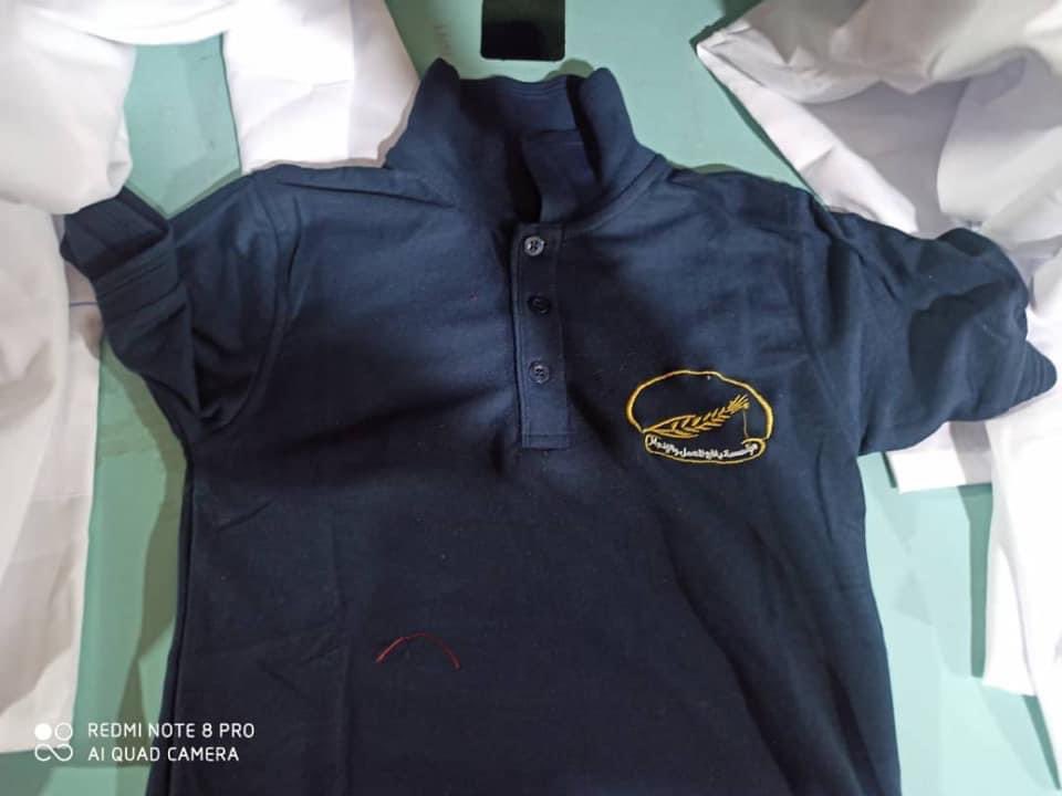 عقد صباح اليوم اجتماعًا خاصًا" في وزارة الزراعة والري عدن ، ضم كل من إدارة مؤسسة يافع للعمل والإنجاز ومجموعة الزراعيين يافع ، أطلعوا ع برنامج العمل المقرر تنفيذه خلال شهر نوفمبر الذي يتم فيه مسح أودية وأشجار البن والمياه ومصادرها في مديريات يافع...
facebook.com/10000078995004…