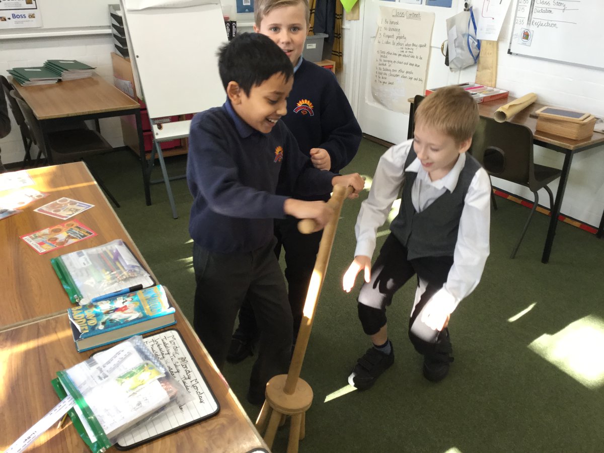 JuniorNewbridge's tweet photo. Year 5 had a fantastic day as Victorians to begin their new topic. Some of the children dressed up and they experienced what life was like for a Victorian child.
#engagement #newtopic #experiences #childfirst #ProudToBeTSATPortsmouth #ProudToBeNJS https://t.co/NPlBj60Nox