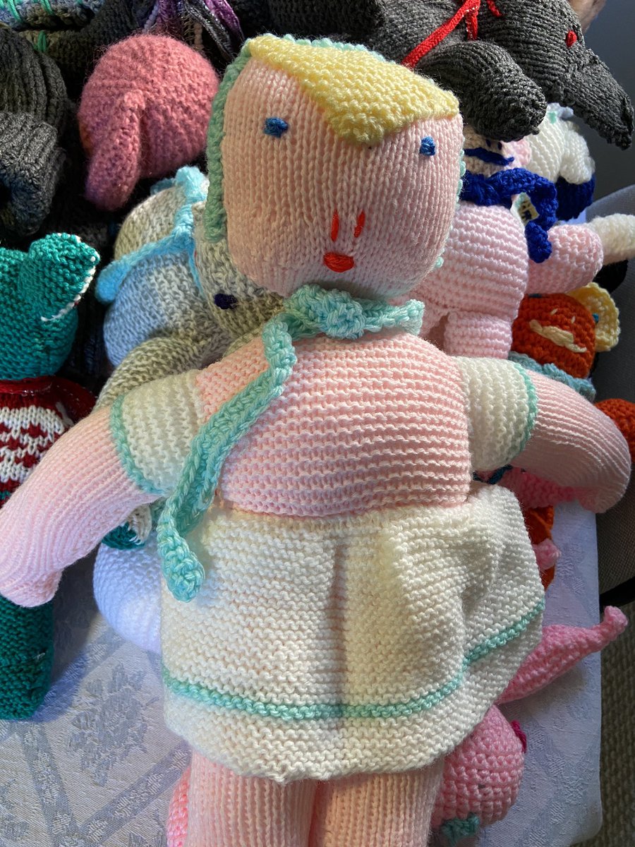 TDotGayCop's tweet image. My 90 yr old grandmother recently knitted all of this for our officers to give away to those families they find in need. One instalment. There is more. These are the values I was raised on. #OmaKnits #TheGreatestGeneration #CopsWhoCare