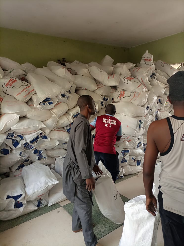 LgKaduna's tweet photo. Commencement of distribution of palliative (CA- COVID) by the Executive Chairman Kaduna North Local Government Council, Hon. Saleh Shuaibu.

Tuesday, 4th Nov, 2020. https://t.co/qOfqRRmkOl