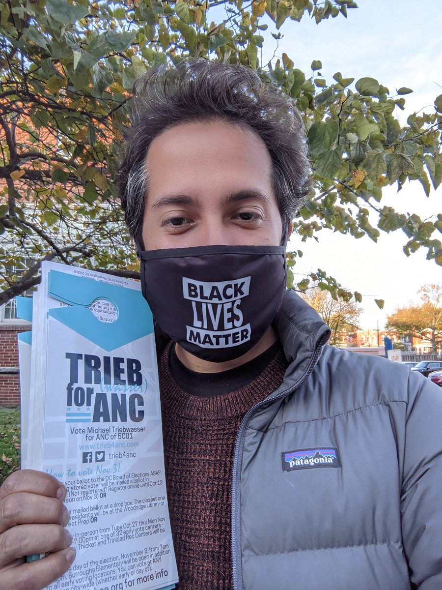 trieb4anc's tweet image. Come out to Burroughs Elementary if you haven't voted yet! No line. And come say hi!