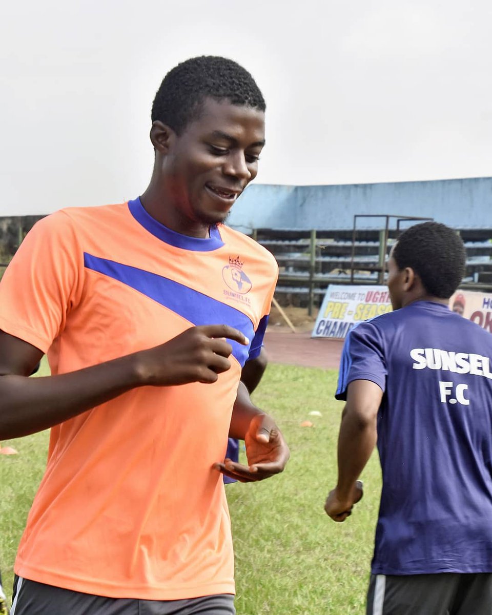 sunsel_fc's tweet photo. Drills make things happen... Keep up the #energy #football scouting community
#NPFLTransfer #Ughelli #nff #fifa #goats🐐  
@SportsBMH
@springsoca_qns
@afgrassports
@KFCIFE
@UdalaFCU
@official_gidado
@Olhanfa
@Royaltoms_IFA
@HandsFootball
@BraveheartsUtd https://t.co/n12BCNvOI8