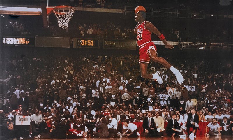 Super70sSports's tweet photo. If you think anybody has ever been better than this motherfucker you weren’t there. https://t.co/MRpJFHx5w1