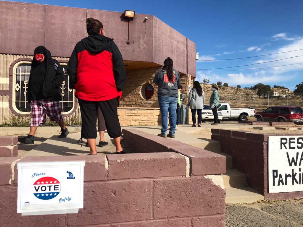DCSamantha's tweet image. Navajo Nation turning out to vote today! #DinéVoteMatters #NativesVote #NativeVote20 #Election2020