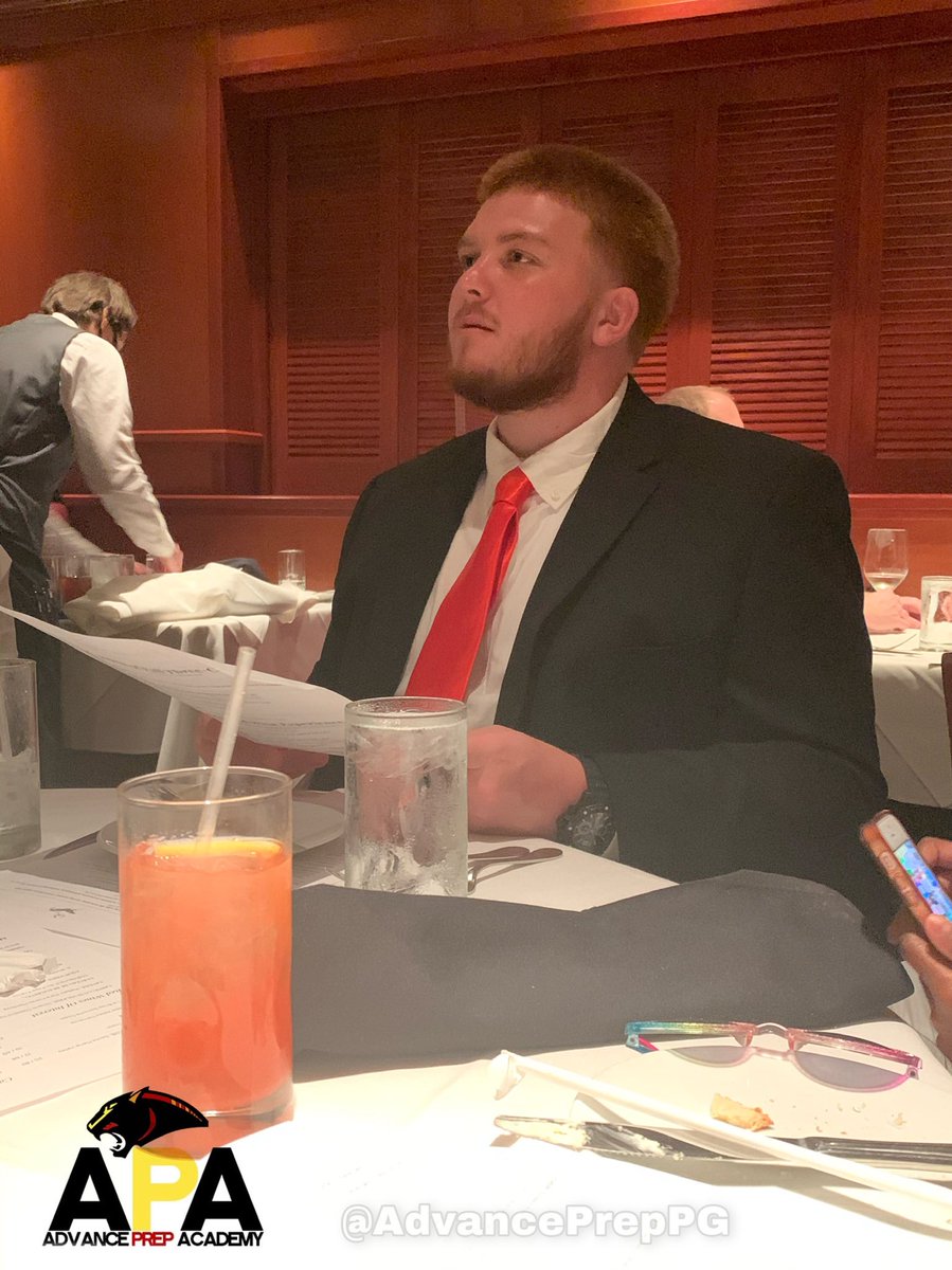 APACoachLeo's tweet photo. The opportunity to coach, mentor guide &amp; lead. We are brothers, fathers &amp; more importantly we are role models to our next generation of young scholars. These young men have experienced challenges that have allowed them to grow, trust &amp; learn themselves. We are APA #APAFAMILY https://t.co/tngMruwdZb