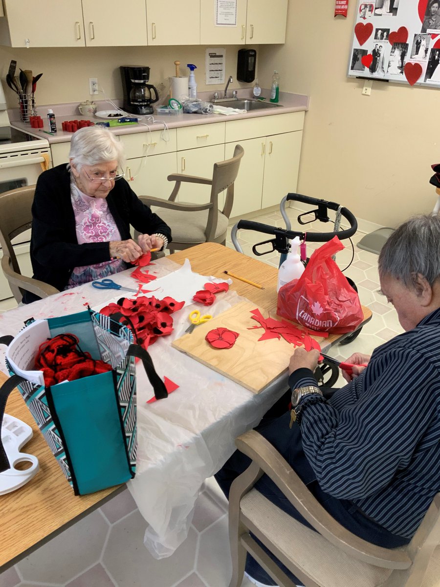 queenstonplace's tweet photo. Preparing for Remembrance Day https://t.co/2RZzY0TeJT