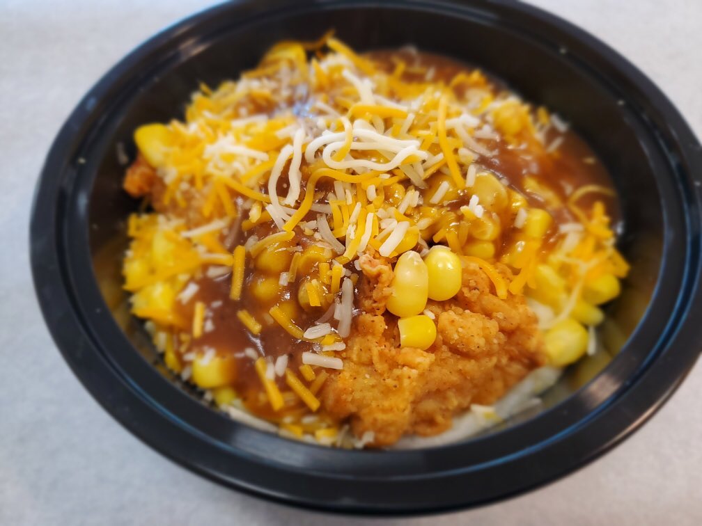What’s on the menu at your house tonight? Check out Chester’s new menu at Pride! 
.
💥 Traditional Pride Bowl - featuring fluffy mashed potatoes, Chester’s chicken nuggets, corn and shredded cheese 💥
.
#welcometopride #chesterschicken #chickensandwich #wehavethewedges