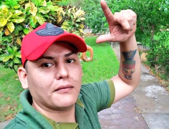SantaEngracia1's tweet photo. La fotografía que circula en redes de uno de los detenidos del asesinato del delegado de Reynosa NO es el buscado P90. Hay confusión https://t.co/9R5NFLDxWp