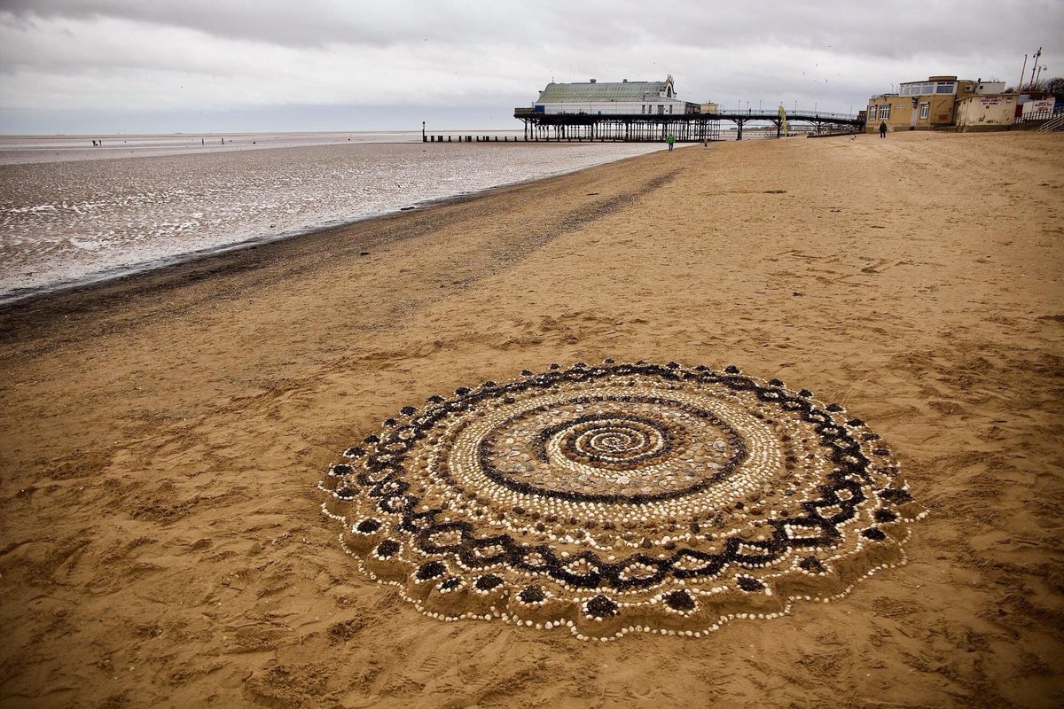 BirdhouseT's tweet photo. ⭐️Hey Birdhousers⭐️ - we just wanted to say a big THANK YOU to everyone who took part in our Life's a Beach project and activities during half term! Creating culture in #Cleethorpes 😊
#backandfill #HumberDiscovery @marinestudios @artistsmakers @RFJamesUK @CITiZAN1 @DiscoverNEL https://t.co/V58AoFnOFu
