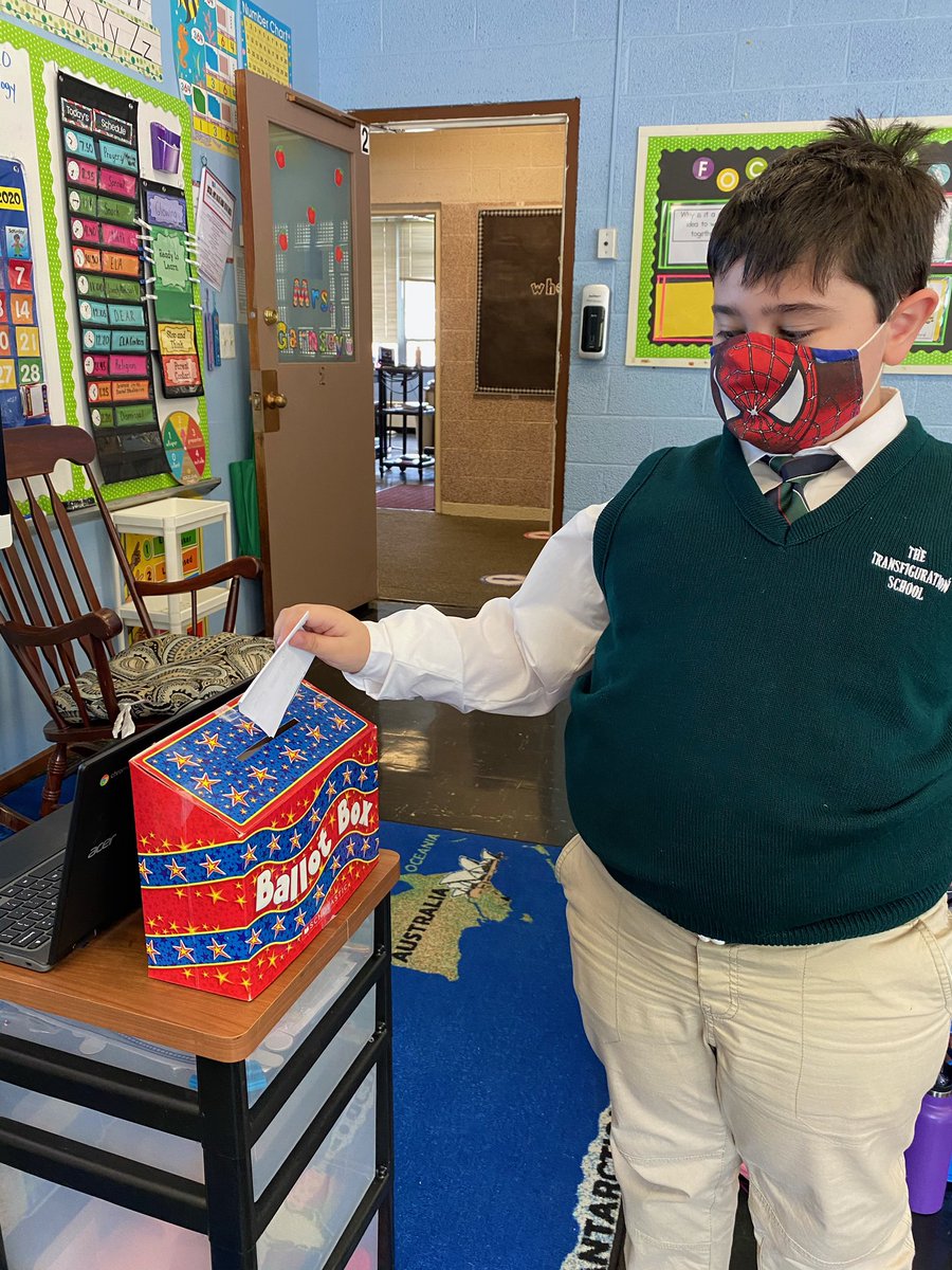 TransfigCS10591's tweet photo. Transfiguration had some very important elections today. Kindergarten voted between pizza and cheeseburgers. Pizza was the clear winner. In 2nd grade, Duck won over Farmer Brown 12 to 0. #BeTransformedatTransfig #vote2020 https://t.co/zWevIrjEOk