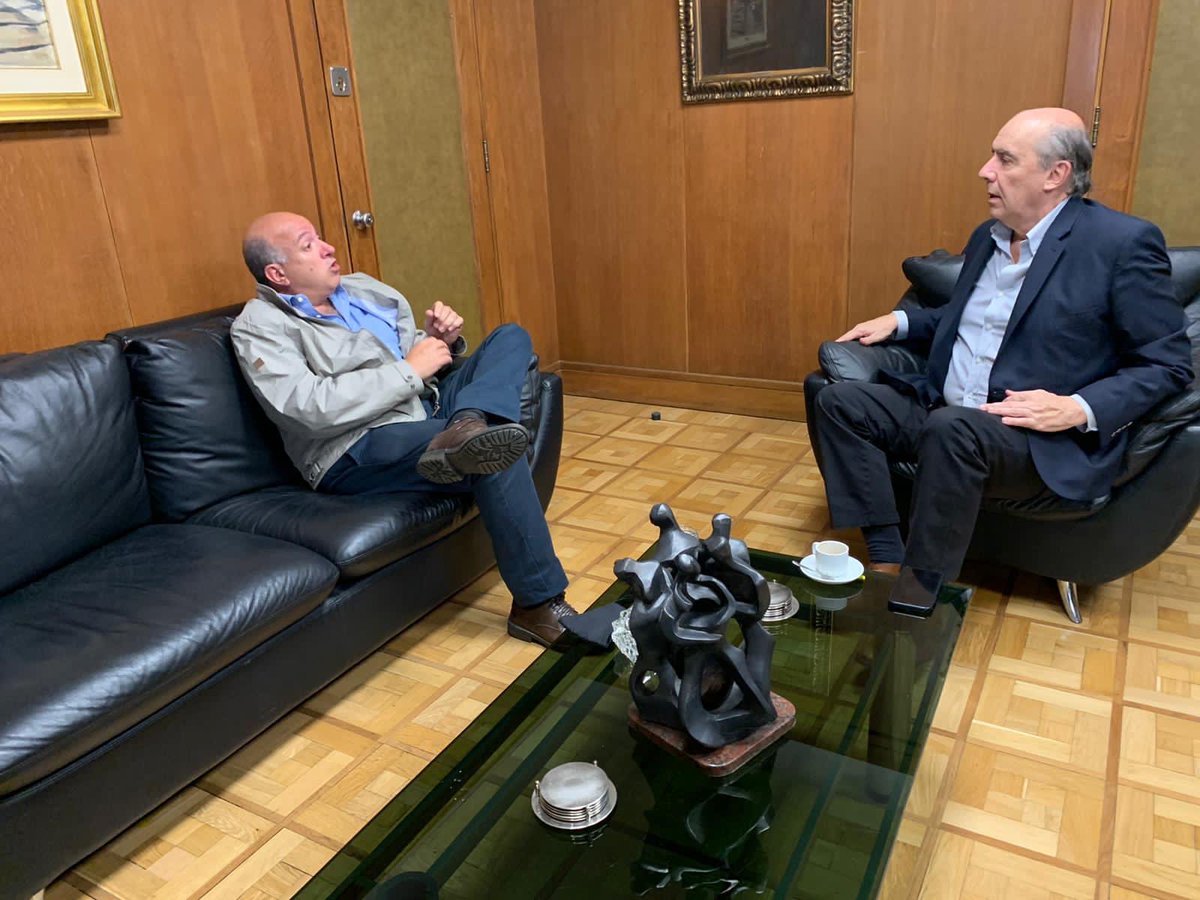 germancoutinho's tweet photo. Cerrando la jornada con una puesta a punto y también intercambiando ideas de futuro con el Presidente del Banco de Seguros nuestro correligionario y Amigo Jose Amorin Batlle. https://t.co/ElT9oteiMG