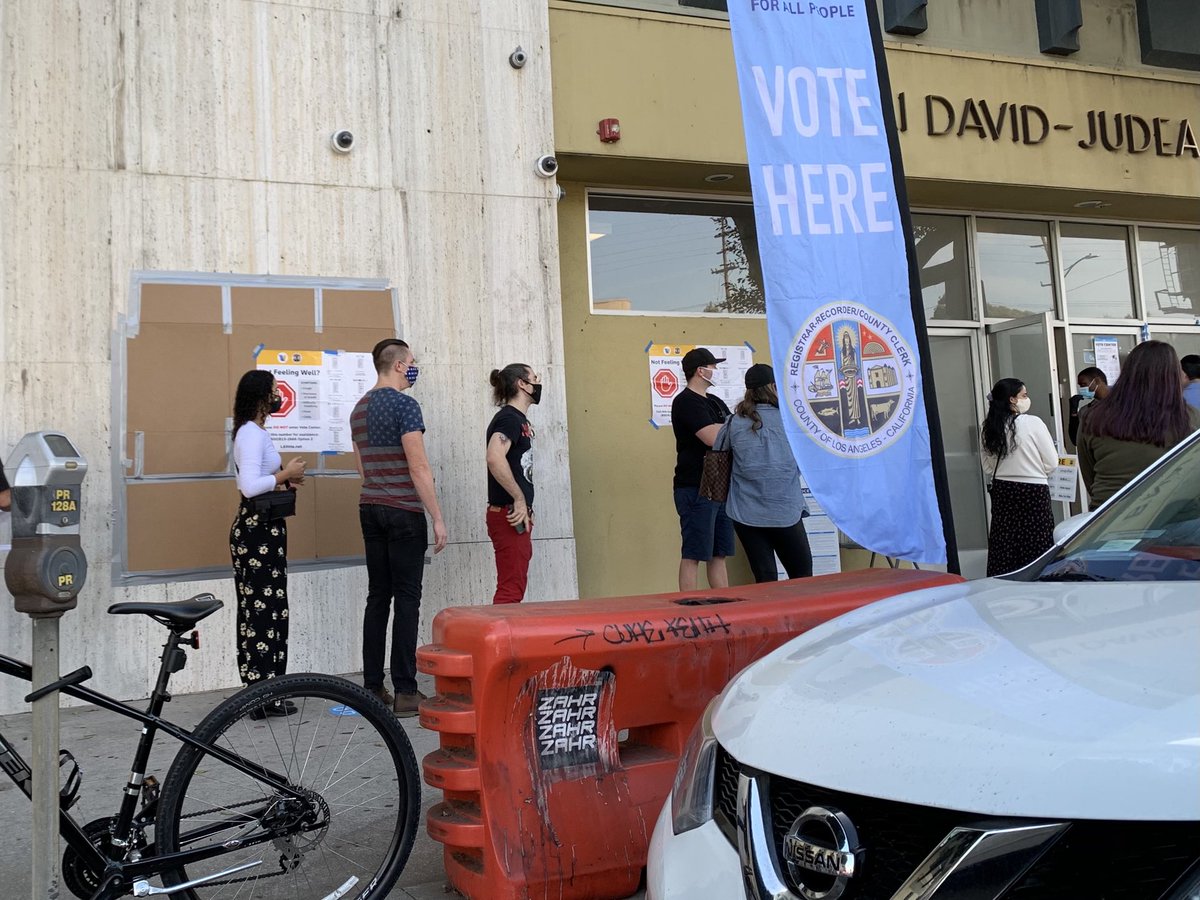 joelpollak's tweet photo. Long lines outside a #LosAngeles polling place at 2:22 p.m. PST. Good news for Democrats, perhaps... except that this is in the Pico-Robertson neighborhood, a heavily Orthodox Jewish area that is heavily #MAGA, and most Californians vote by mail... VOTE. 🇺🇸 https://t.co/bSwLM6GH90