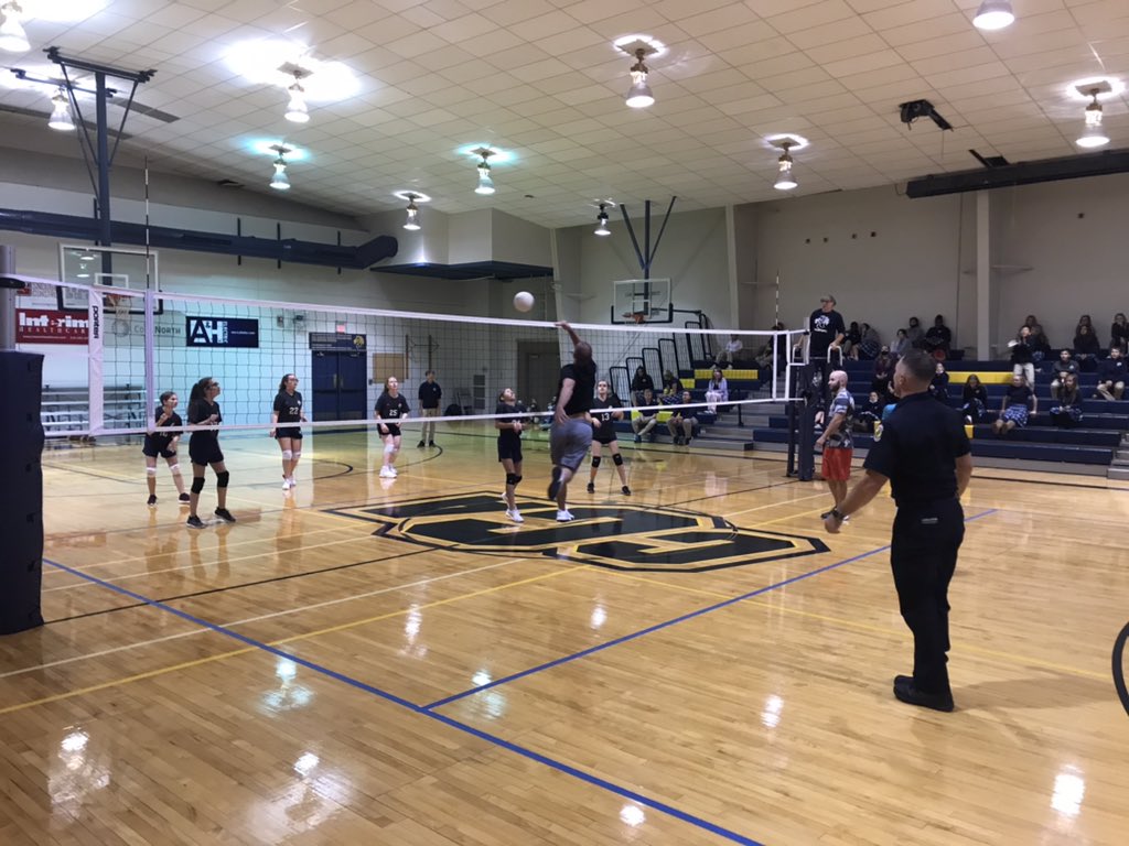 Faculty VS Students annual 🏐 match, 1 win for Fac, 1 win for Stu; lots of fun 4 all!!!