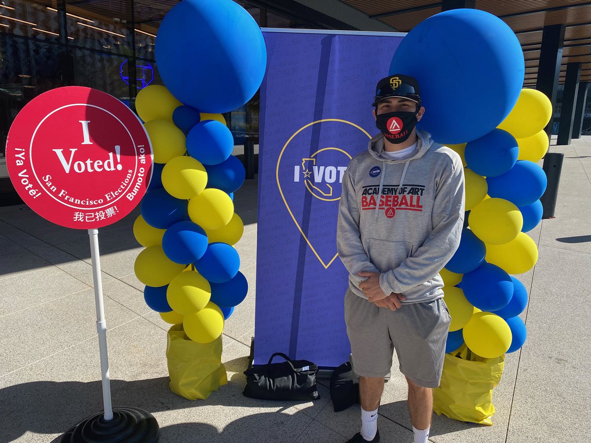 ARTUBaseball's tweet photo. #ArtUBaseball VOTES! Ryan Skillman made the most of his off day by practicing his civic duty. Polls close at 8pm🗳🇺🇸 #HardNose #vote https://t.co/jpcsrOzSua