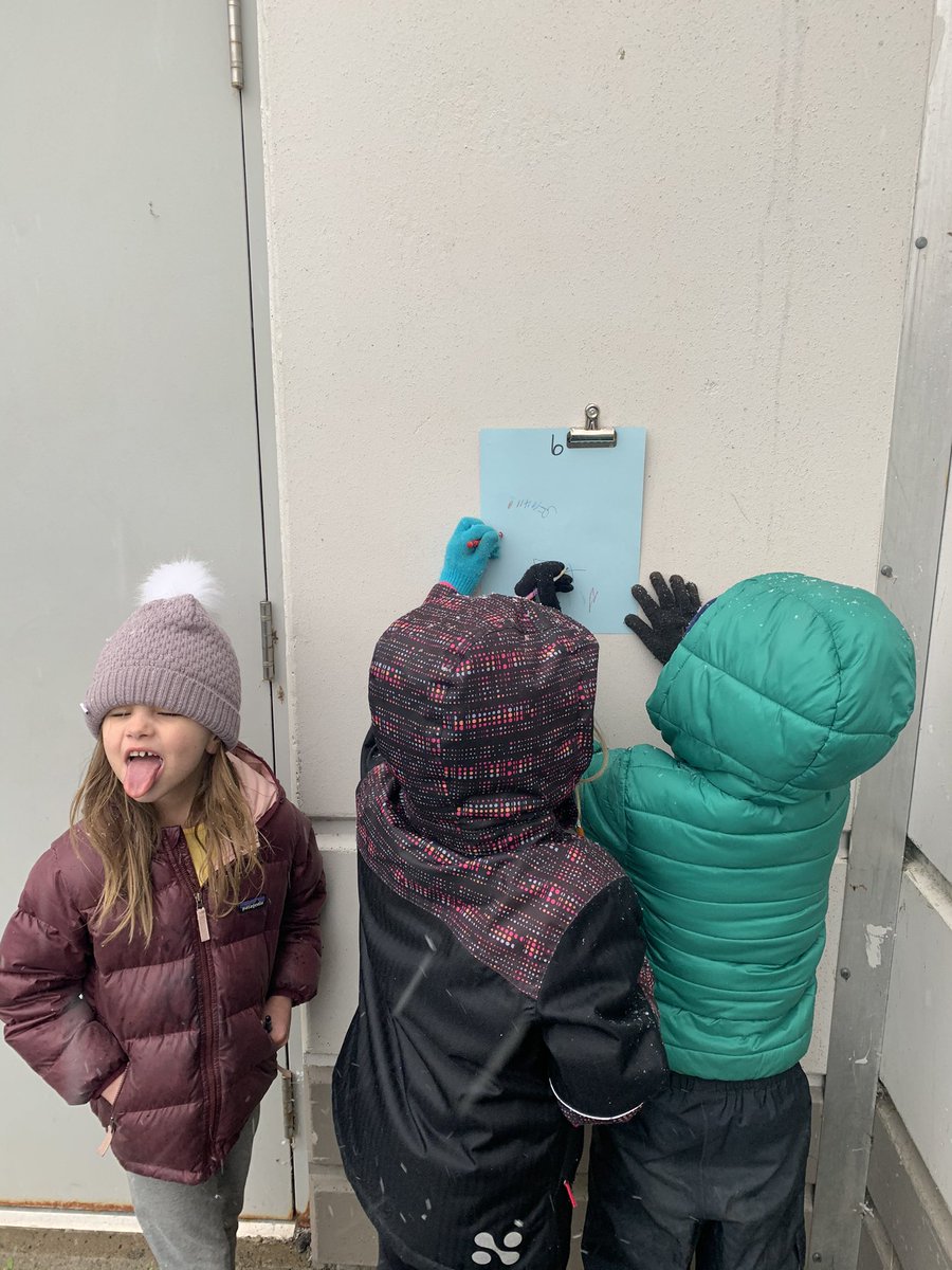 Jennife43563008's tweet photo. Who says we can’t catch snowflakes on our tongues while doing math? ❄️ #partitioningnumbers @nsaskproject #outdoorlearning https://t.co/bVKB75Njsu