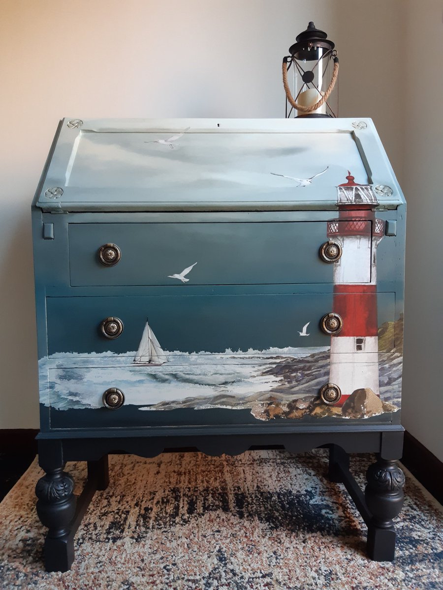 riamarialew15's tweet photo. This year I took up a new challenge, furniture upcycling 🙂. I would like to say this was my first attempt but this one was actually the 4th 🙂. 

#upcycle #furnitureart #furnitureartist #mixedmedia https://t.co/FmNIMdLzmC