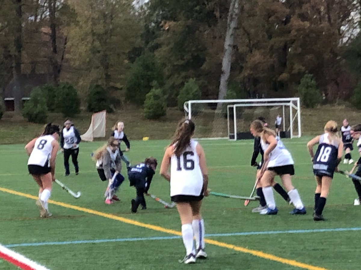 spffieldhockey's tweet photo. I know who I voted on this Election Day.....5/6 grade team to get a win and they did!!  Woo hoo girls!  They have worked so hard all year and it paid off. 4-3 over Berkeley Heights. 🙌🏑💪🏽#spffieldhockey #lastgamebestgame #itshowyoufinish #strongclose https://t.co/tDrxQ8Xtdi