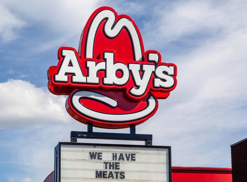 TheBackstageXP's tweet image. In today’s weird news...

The owner of Arby’s Is Buying Dunkin' &amp;amp; Baskin-Robbins for $11 Billion Dollars.

The question is, WHO’S BUYING ARBY’S FOOD?!?

#Arby #Dunkin