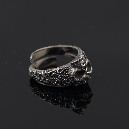 jewelry_skull's tweet photo. Gothic Punk Skull Rings For Men And Women 925
------------
Get it here => https://t.co/B0O3cv91ID
------------
#skullring
#skullearrings
#skullnecklace
#skullearcuff
#skullbracelet
#skullchain https://t.co/uB4r47EaXj