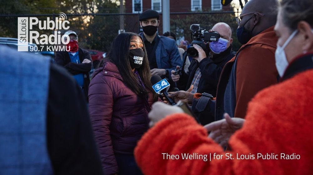 stlpublicradio's tweet photo. Cori Bush, a nurse and political activist from Florissant, is the first Black woman from Missouri ever elected to Congress https://t.co/aolh2g0k6E https://t.co/J0FrD5tNFM