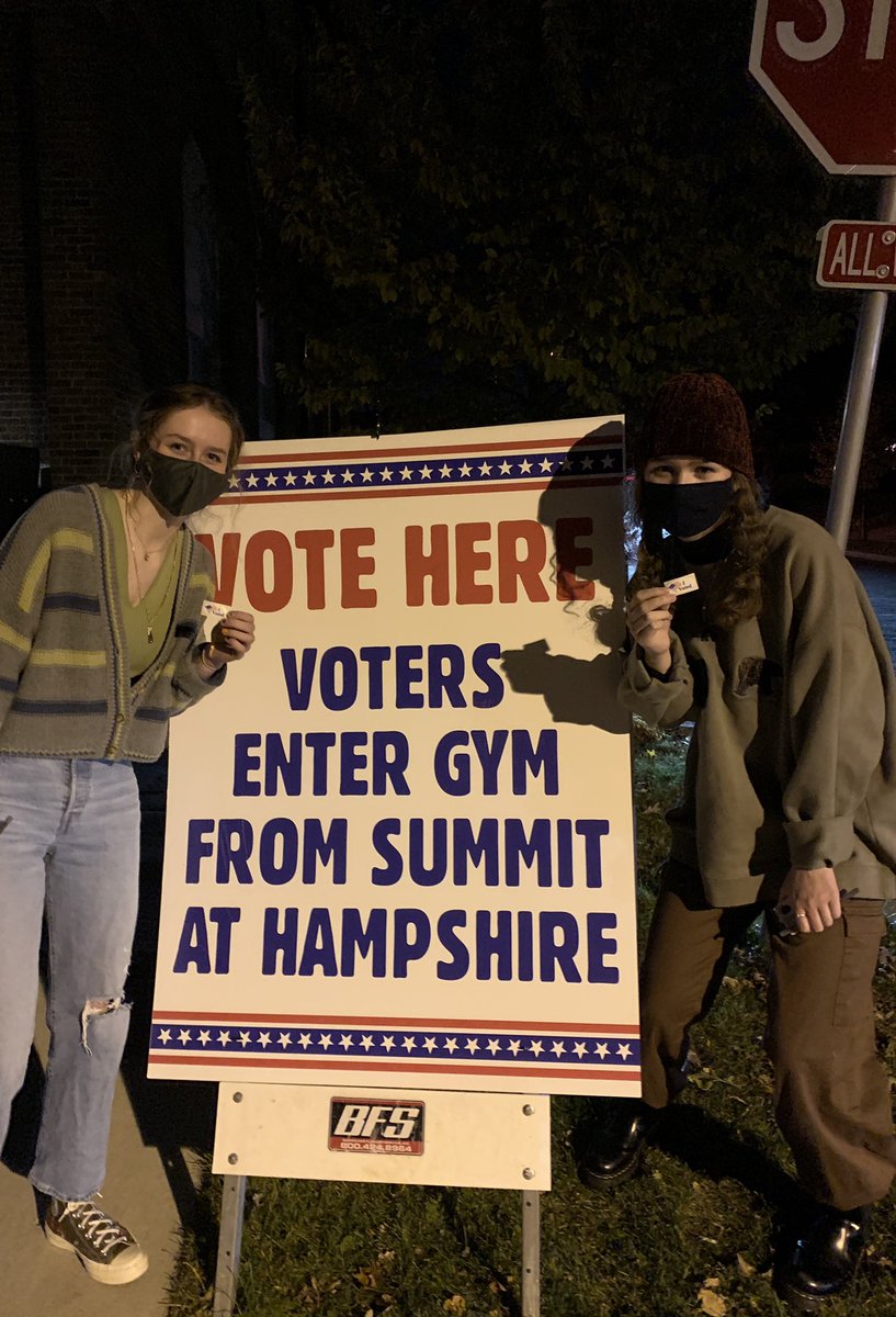 RaeEMcClain's tweet photo. They voted!! https://t.co/B54NYBEFUz