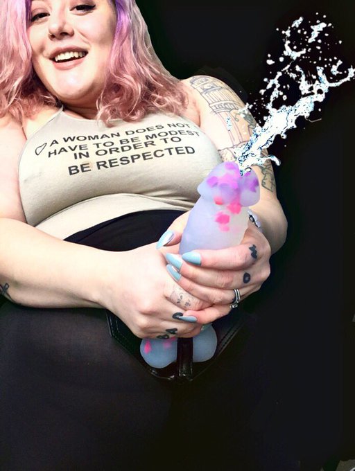 Just hit 3.7 mil&iexcl; on pornhub&iexcl; ahhhh&iexcl; so excited&iexcl;  https://t.co/DkIs4QyJ7Y https://t.co/0J5voCqlne<a href="/tag/domme"class="tags"><span>#domme</span></a><a href="/tag/mommydomme"class="tags"><span>#mommydomme</span></a>