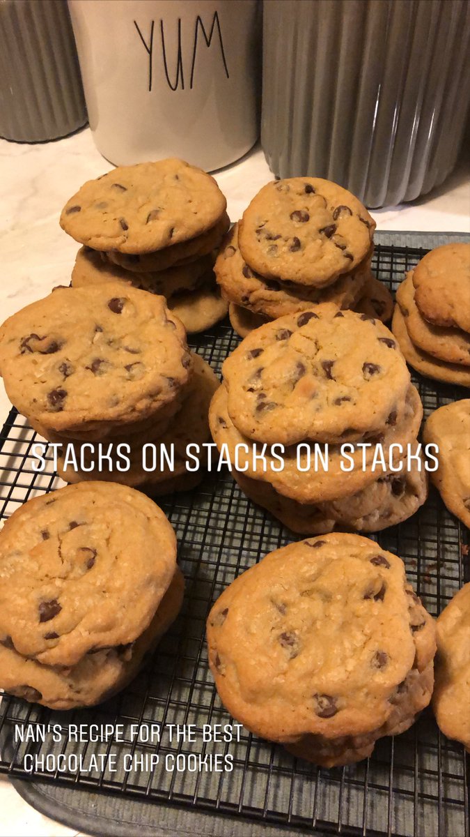 ashton_willnow's tweet photo. @M_asinMerry My grandma’s - Nan’s big as yo face chocolate chip cookies are hands down the best (ask anyone). I will share recipe with you bc I love you https://t.co/SYwew9P7X2