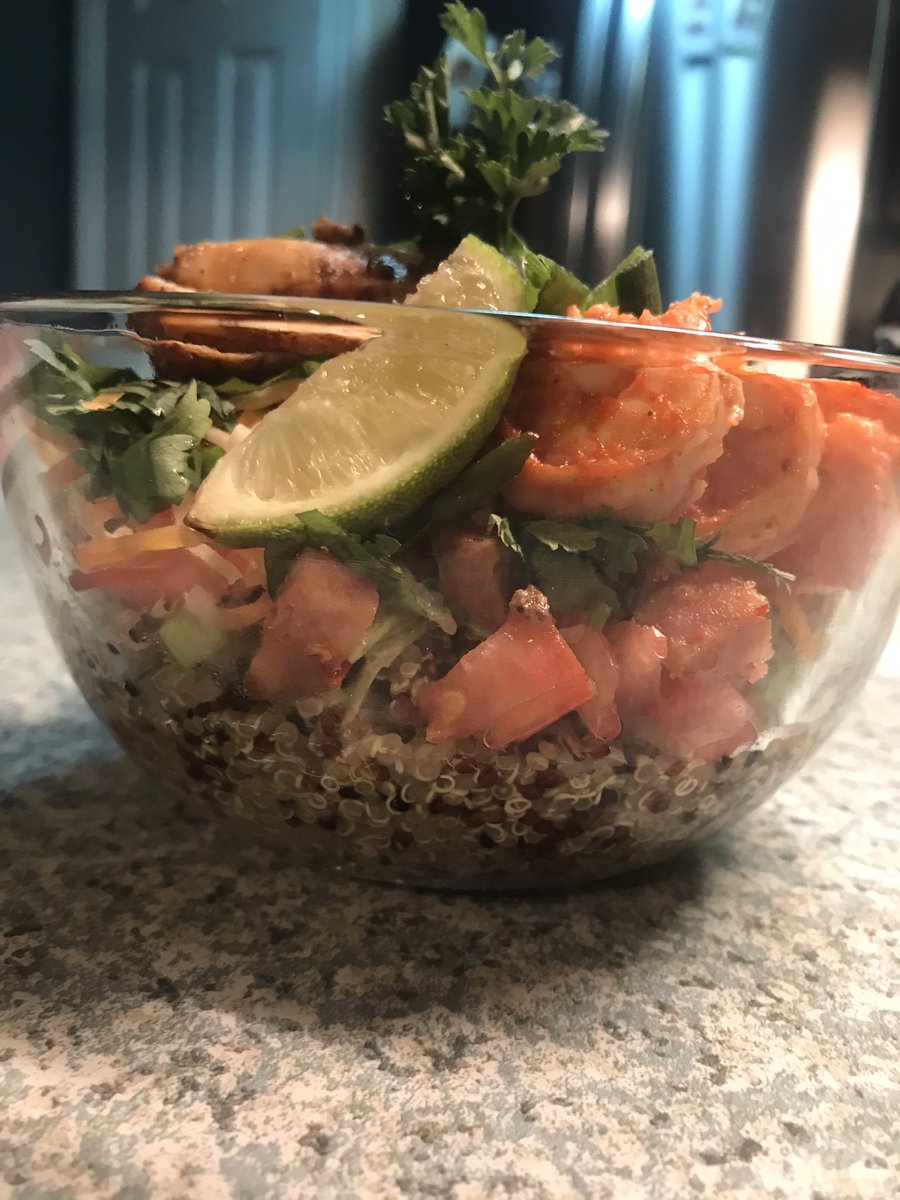 Chef_VNell's tweet photo. Cajun Quinoa Bowl w/Jerk Chicken & Chili Garlic Shrimp#chefvnell #cheflife #chefsofinstagram #foodnetwork #greatfood #neworleansoriginal #neworleansown #productofneworleans #chefworld #truecooks #foodnetworkmagazine#ironchef #jamesbeard #chefs #chefstable#michilenstar https://t.co/VwET3a1fof
