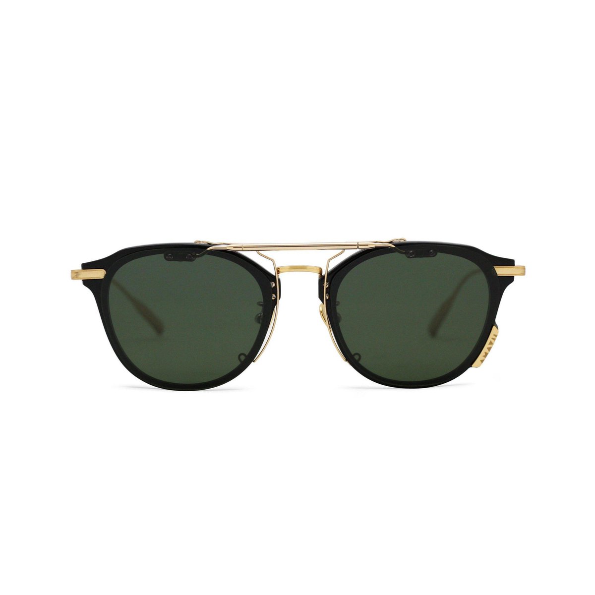 Slay. Snap. Repeat with @itsallicewang — ALTAIR in 18K Gold with Black Lens featuring Patented Caesar-Flip™ Lens technology making it an optical-sunglass all in one.

#amavii #amaviieyewear #sunglasses #sunnies #eyeglasses