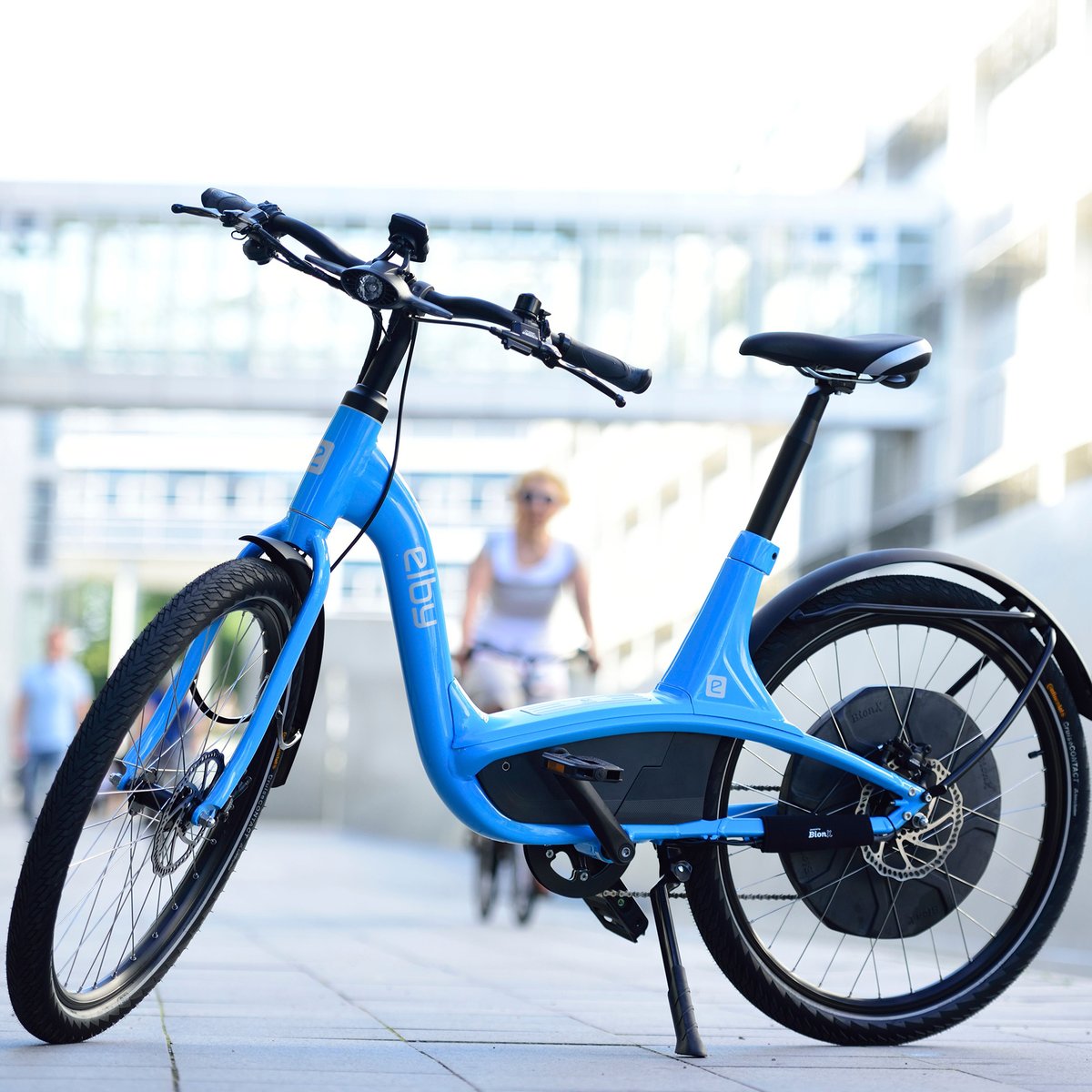 The Elby S1 9-speed is a fun to ride fully loaded City bike with plenty of power. With it's step-thru frame and adjustable stem the Elby fits almost anyone. 👍 #electricbike #ebike #rideelectric