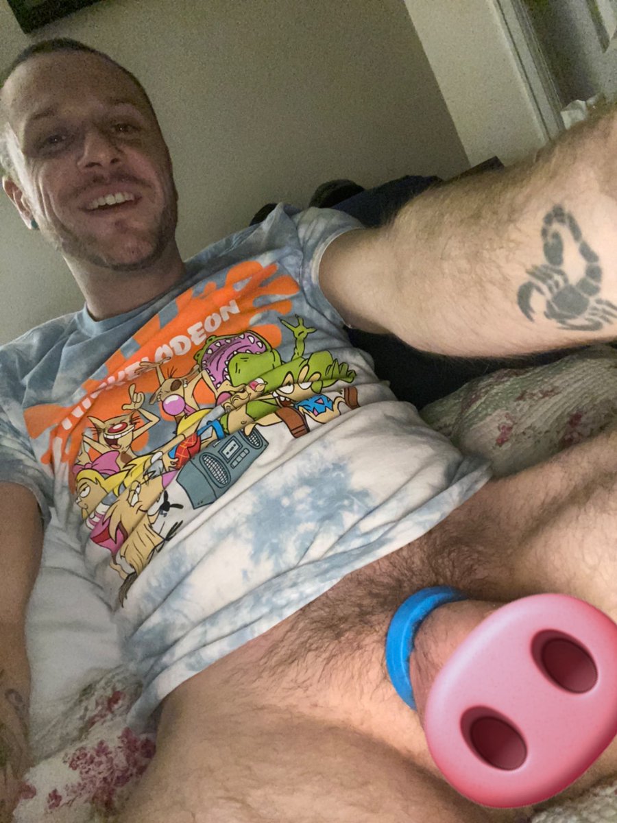 JaymzRedd's tweet photo. Running a promo on my OnlyFans!! Go subscribe and I’ll give you something special!! 🐽🐽😈😈

#onlyfanpage #onlyfans #onlyfanspage #cockring #gayporn #OnlyFansPromo #onlyfansnewbie #xxx #HairyNSFW #escort #rentmen #jaymzredd #SubscribeNow #followme https://t.co/Q6vxR8KOZ4